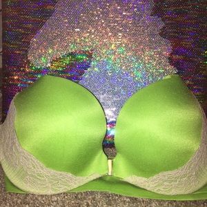 Green bra Victoria secret 38D
